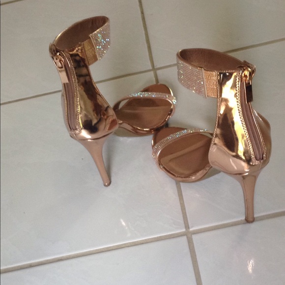 Shoes - Picture 2 of 3